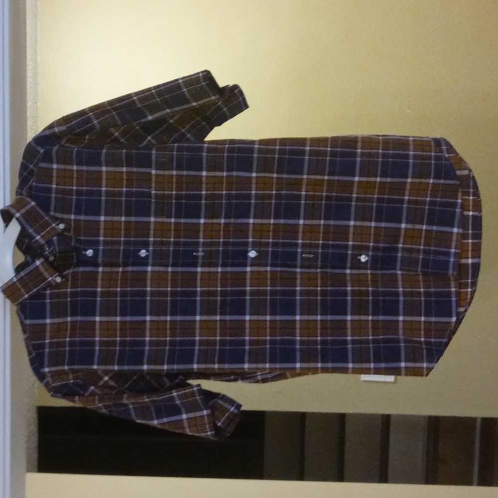 Short sleeve button down shirt